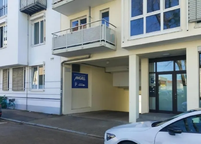 J&l Zentrale Lage Apartament *