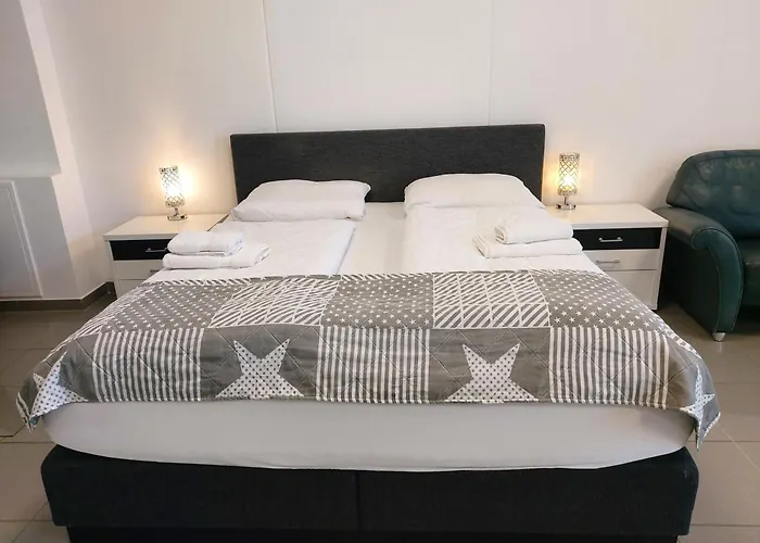 J&l Zentrale Lage Apartament